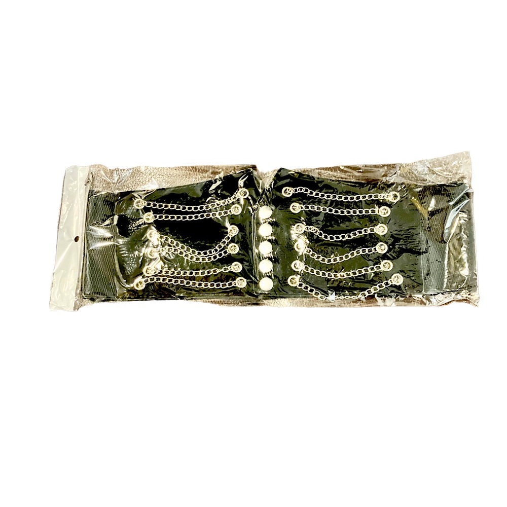 Black belt with chains Halloween snap front NWT